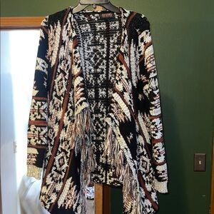 Shyanne brand Western Black and Cream Patterned Cardigan